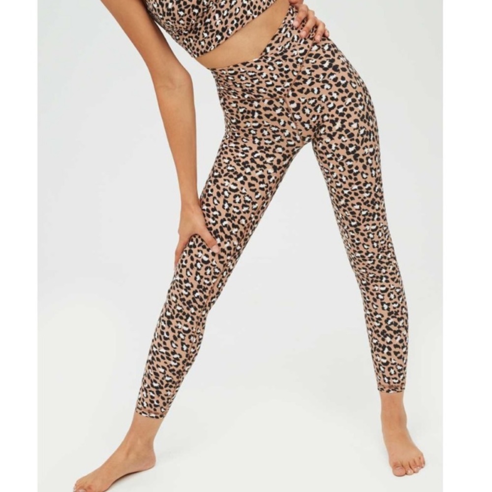 ❤️… Aerie OFFLINE Leopard Leggings